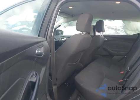 2015 Ford Focus Se z USA, uszkodzony, nr VIN 1FADP3F29FL382968